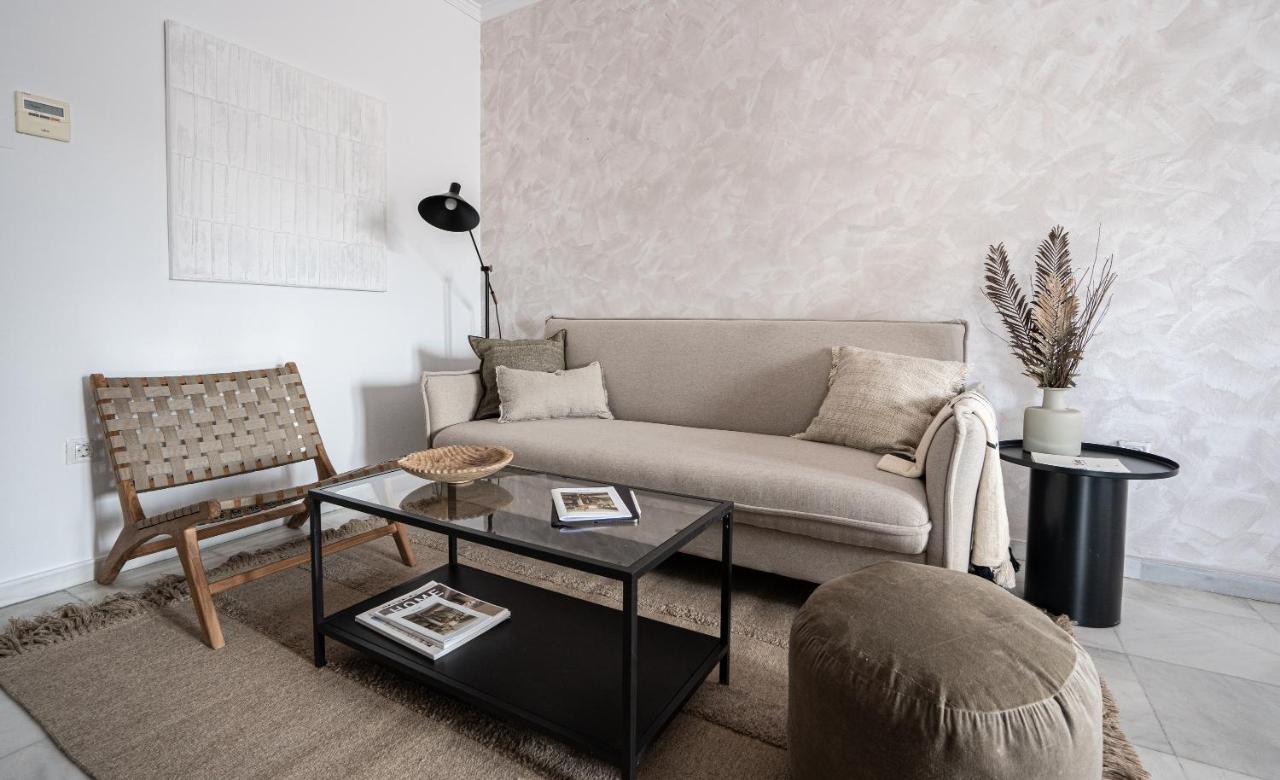 Stay U-Nique Apartments Plaza Constitucion มาลากา ภายนอก รูปภาพ