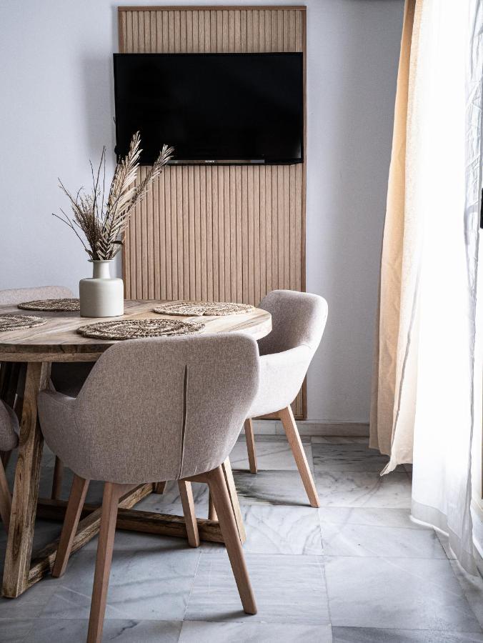 Stay U-Nique Apartments Plaza Constitucion มาลากา ภายนอก รูปภาพ